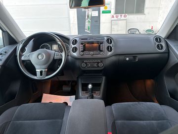 Volkswagen Tiguan - 10
