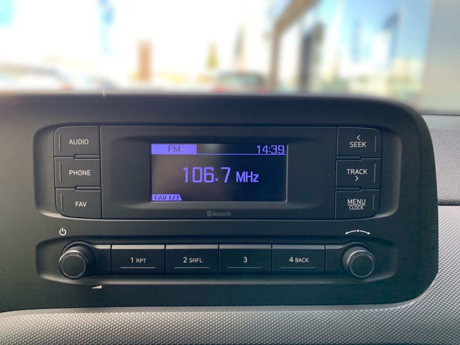 Fahrzeugabbildung Hyundai i10 1.0 Select Anhängerkupplung Sitzheizung PDC