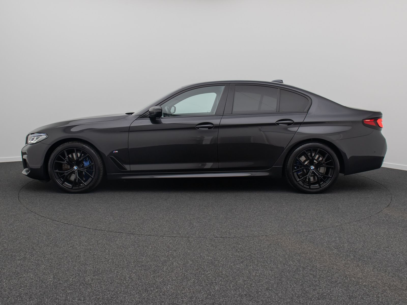 Fahrzeugabbildung BMW 540d xD M Sport Laser Kamera HUD DAB HiFi Komfor