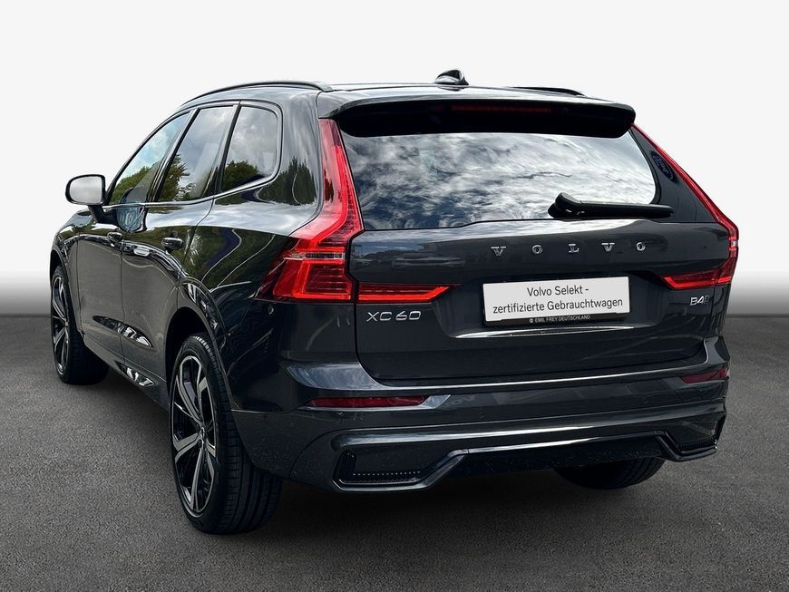 Volvo XC60 B4 D AWD Ultimate Dark foto 2