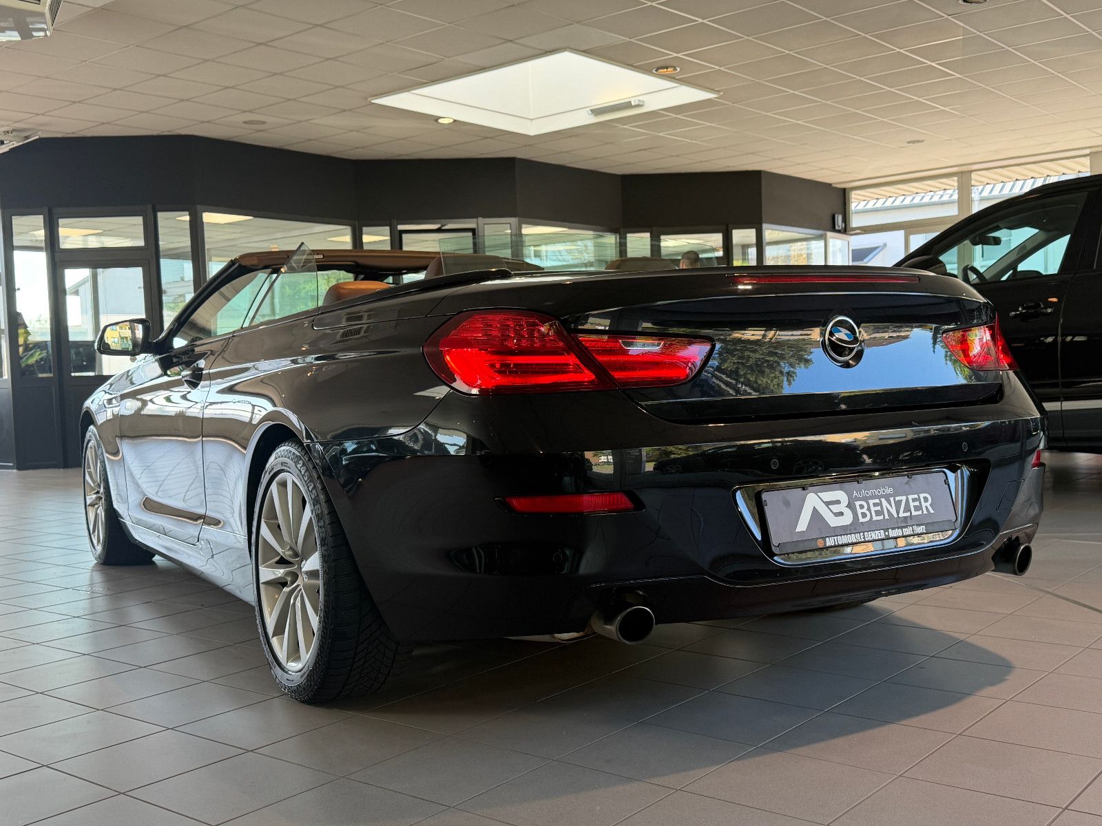 Fahrzeugabbildung BMW 640 Cabrio d xDrive/KAMERA/NAVI/MEMORY/BI-XENON