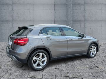 Mercedes GLA 180 - 6