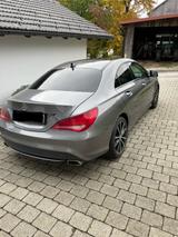 Mercedes-Benz CLA 250 DCT 4MATIC Urban Urban - Mercedes-Benz CLA 250 mit Anhängerkupplung