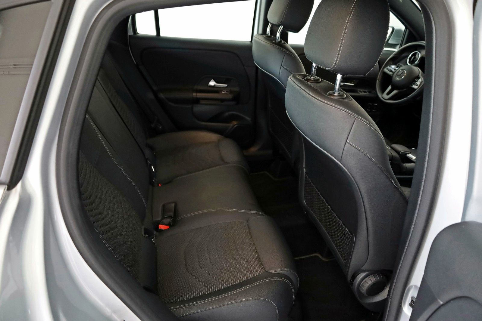 Fahrzeugabbildung Mercedes-Benz GLA 250 e Style, T.Leder,Navi,LED,SH,Kamera,