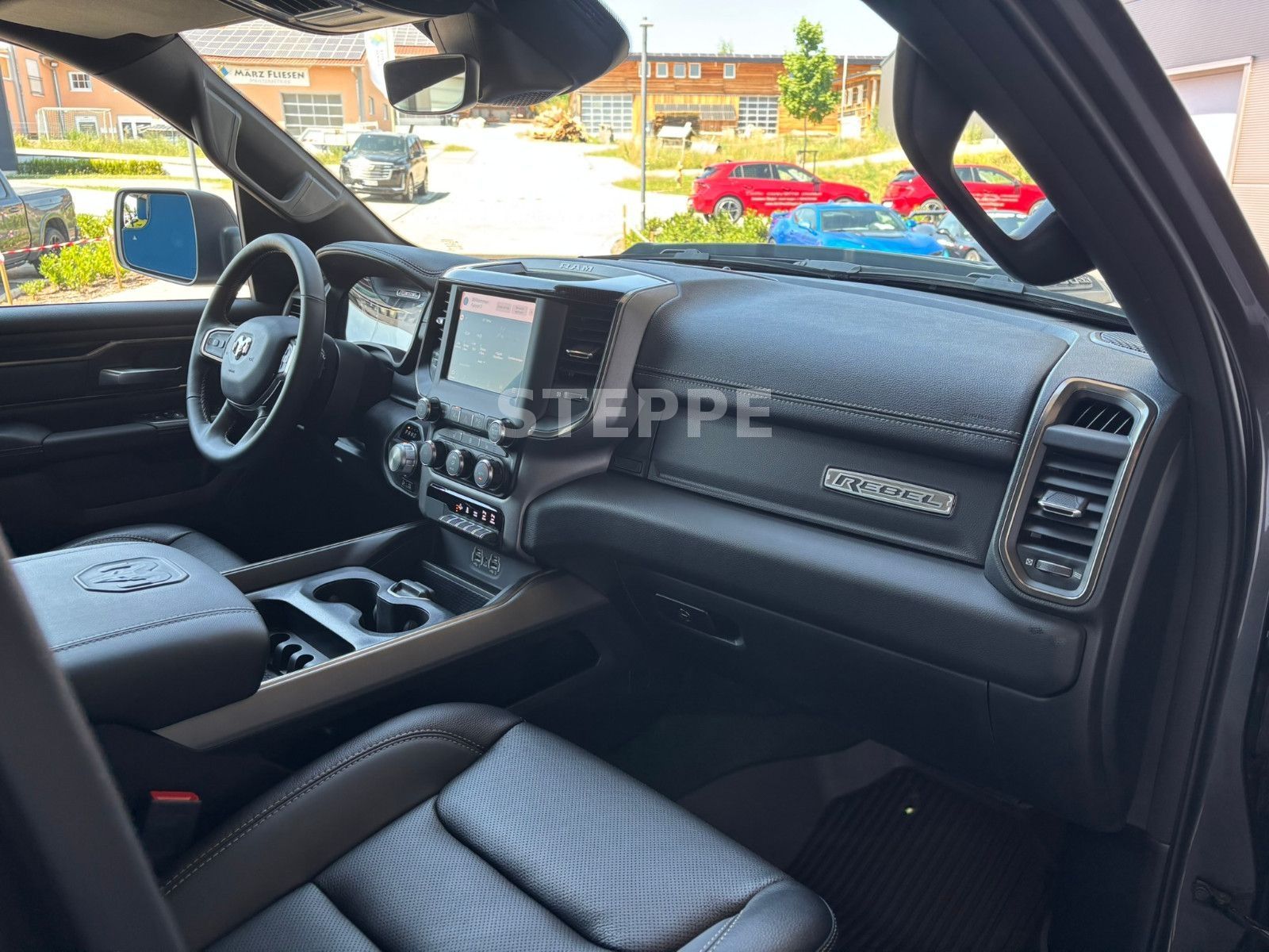 Dodge RAM 1500 REBEL 5,7V8 NIGHT ACC, Luftfed.360° AHK