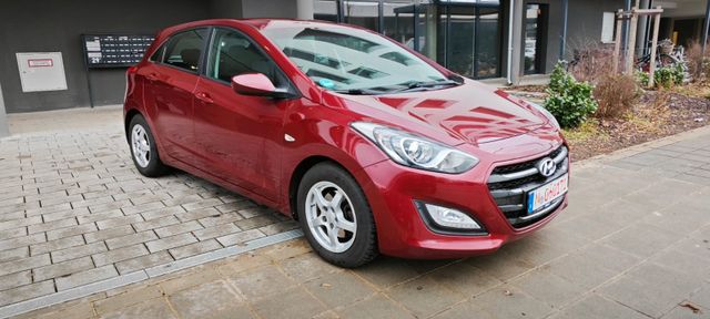 Hyundai i30 1.6 CRDi 81kW FIFA World Cup EDITION