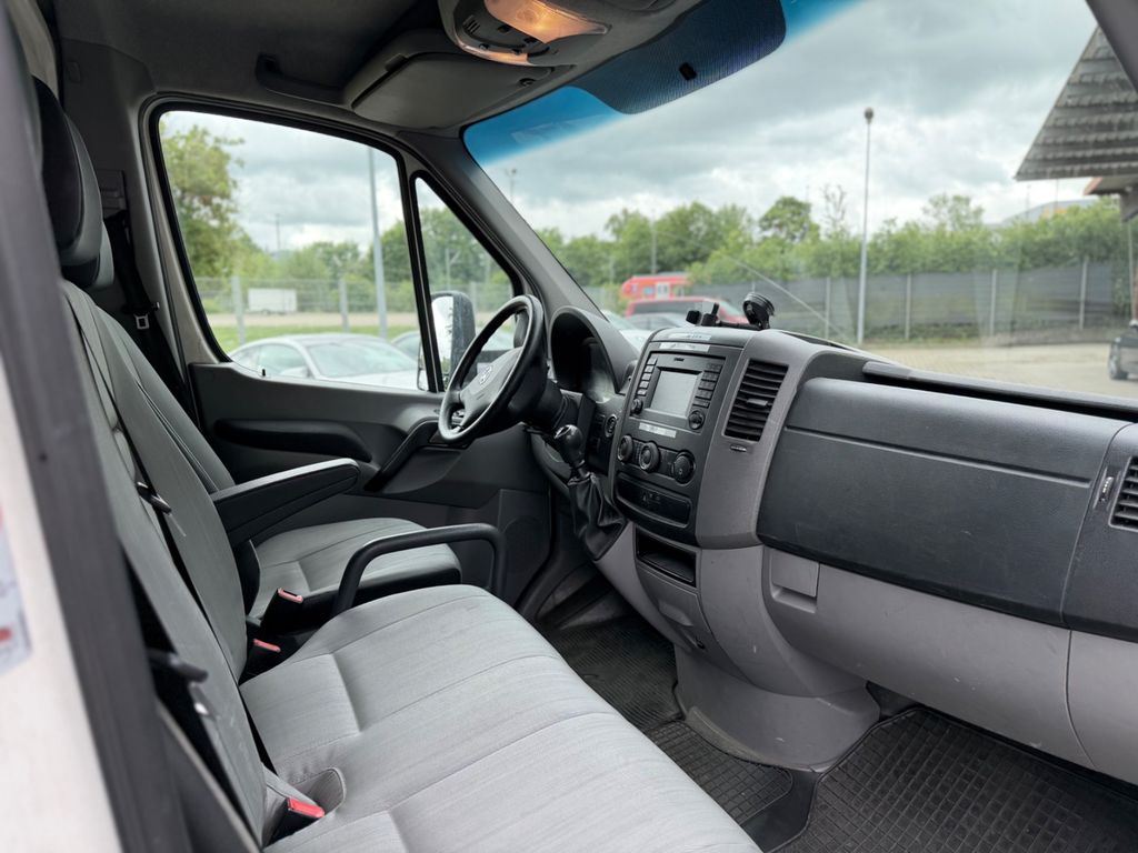 VW Crafter KOFFER 35 mittel/NAVI/ L2/KOFFER/KLIMA VW Crafter KOFFER 35 mittel/NAVI/ L2/KOFFER/KLIMA