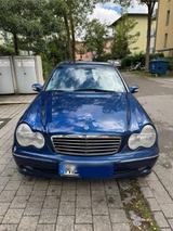 Mercedes-Benz Mercedes C220cdi Avantgarde*Auto*SHZ*Klima... - Mercedes-Benz C 220 aus 2003: Cdi