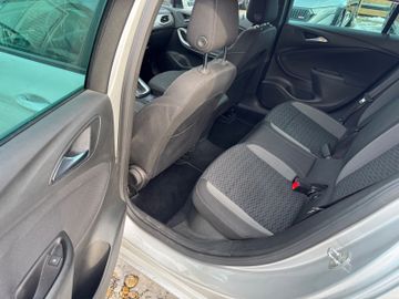 Opel Astra - 10