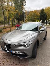 Alfa Romeo Stelvio 2.0 Turbo 16V 206kW Super AT8-Q4 Super - Alfa Romeo Gebrauchtwagen in Stuttgart
