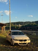 BMW F30 330i - BMW 3er Reihe: F30