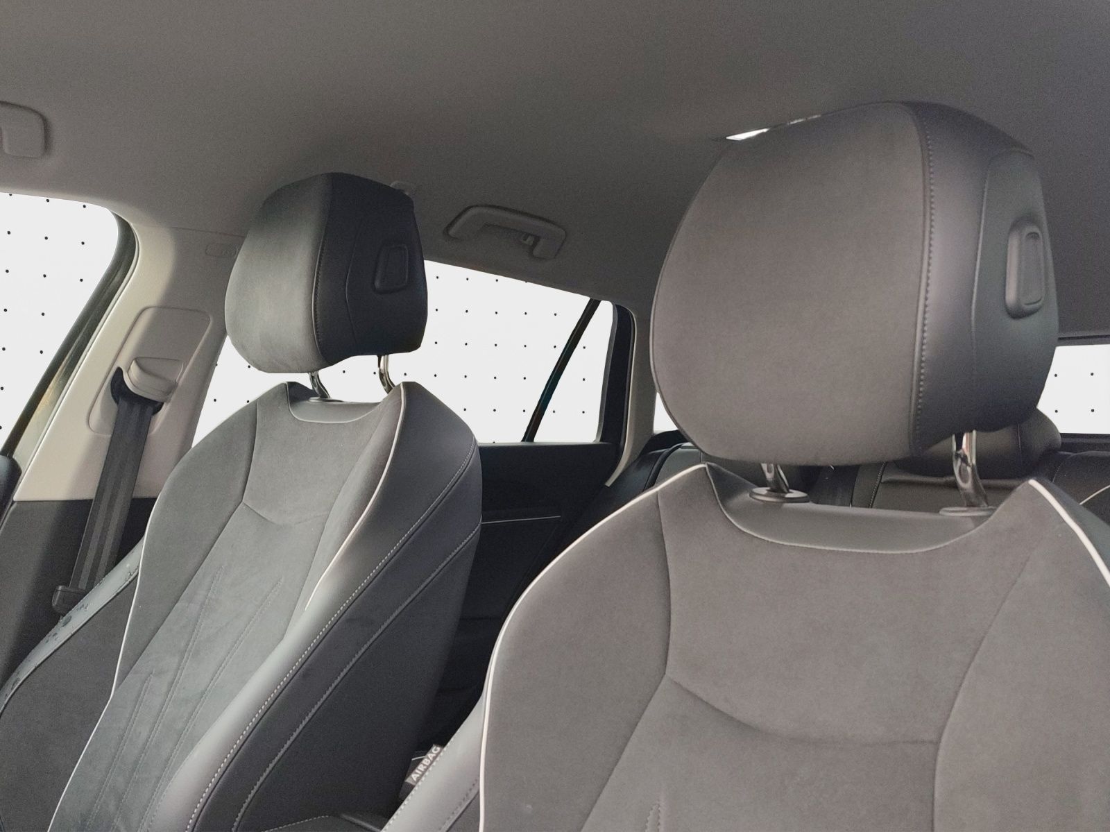 Volkswagen Passat Variant - Bild 14