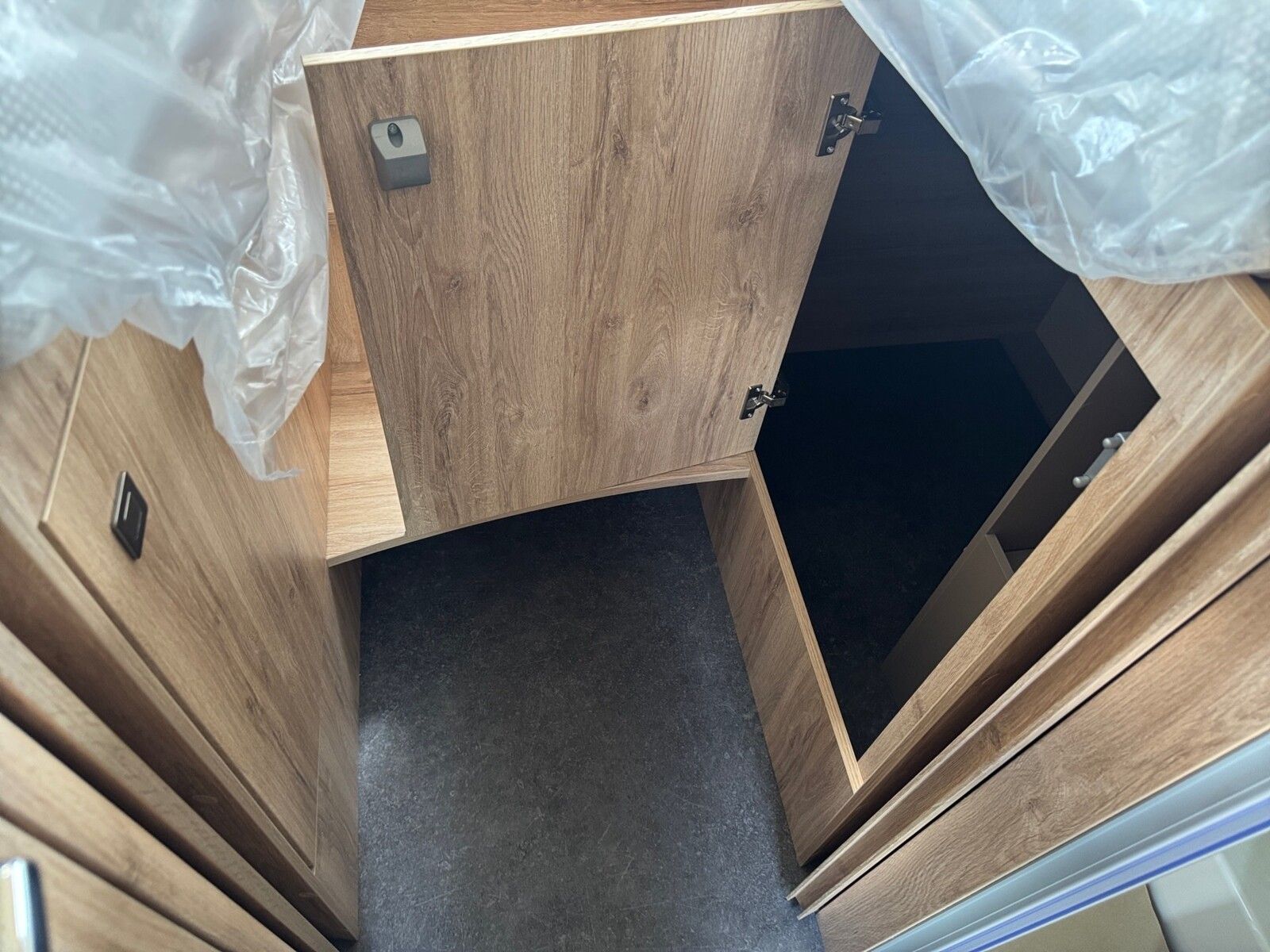 Fahrzeugabbildung Eura Mobil Profila T PT726EB Mondial Plus Paket, Zusatzbett