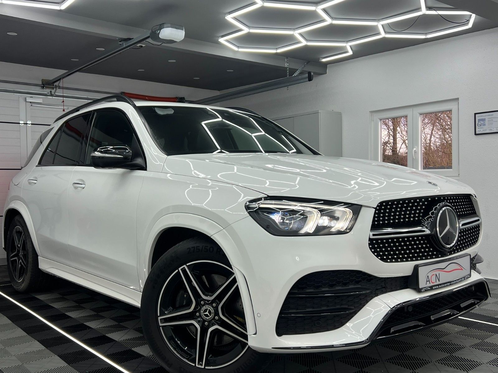 Fahrzeugabbildung Mercedes-Benz GLE 350 d 4Matic AMG-LINE/DISTRONIC/AIR/7-SITZER