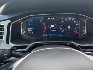 Volkswagen Polo VI United NAVI Active Info-Display