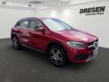Mercedes-Benz GLA 200 Progressive  /Kamera/ Navi / Sitzhzg / G - rote Mercedes-Benz GLA 200