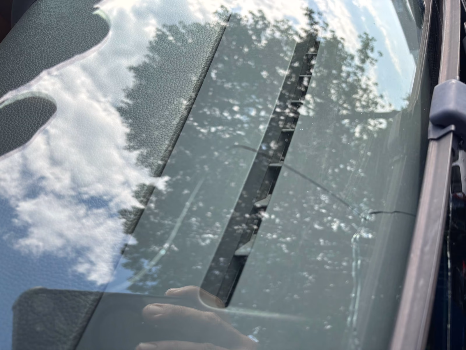Volkswagen Touareg 2004 — photo 29