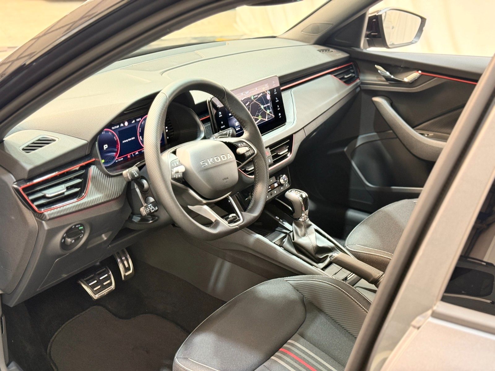 Fahrzeugabbildung SKODA Kamiq Monte Carlo / Matrix / AHK / Navi