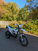 Husqvarna 701 SM  - HUSQVARNA SM