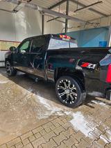 Chevrolet Silverado Z 71 mit Gasanlage - : mit Gasanlage