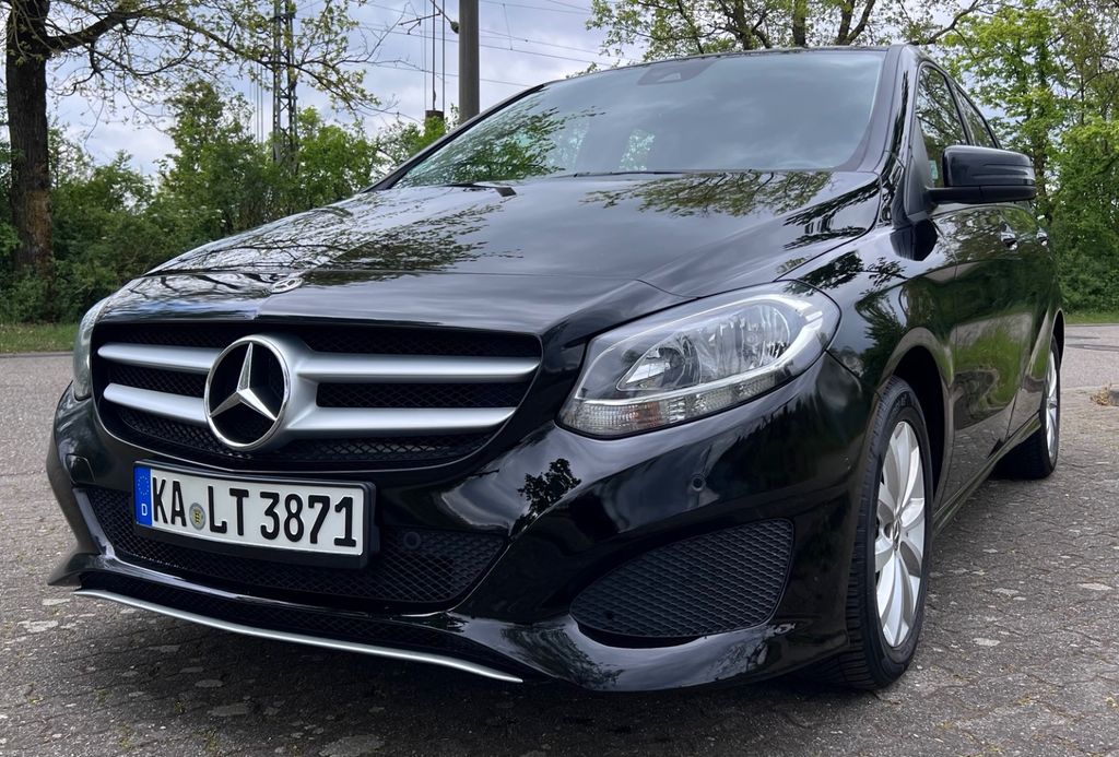 Image of Mercedes-Benz B 200