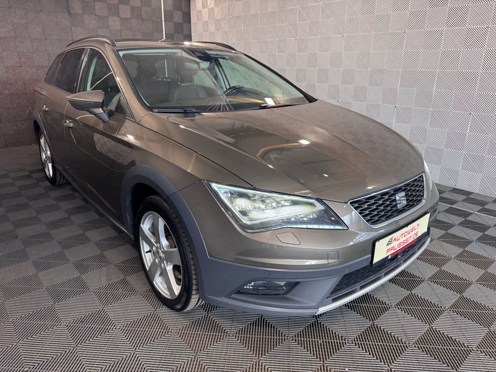 Gebrauchtwagen Seat Leon Leon ST*X-PERIECE*4DRIVE-DSG-PANO-LED-DCC-NAVI in Horb am Neckar