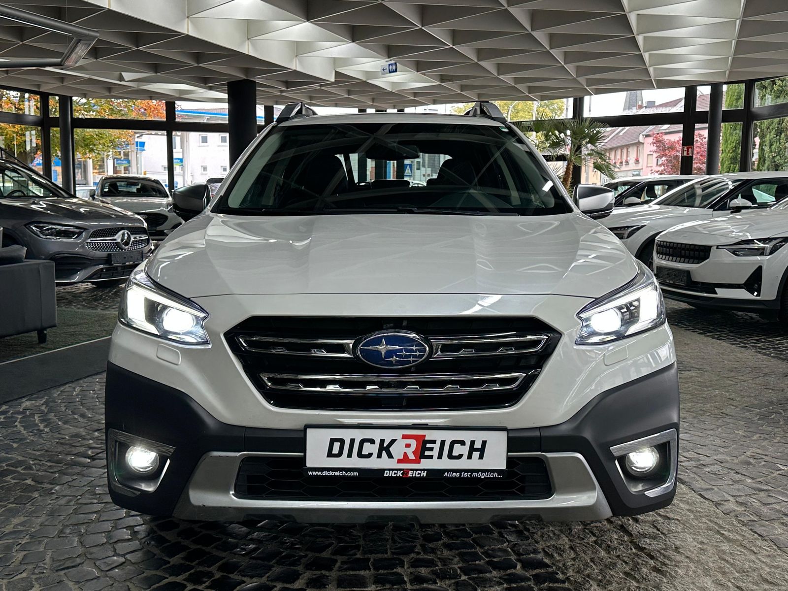 Fahrzeugabbildung Subaru Outback 2.5i Platinum EyeSight LED LEDER PANO TO