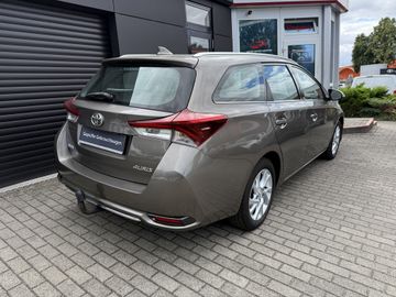 Toyota Auris Touring Sports - 9