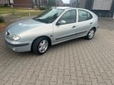 Renault Megane 1.6  / Automatik - gebrauchte Renault Megane aus dem Jahr 2000
