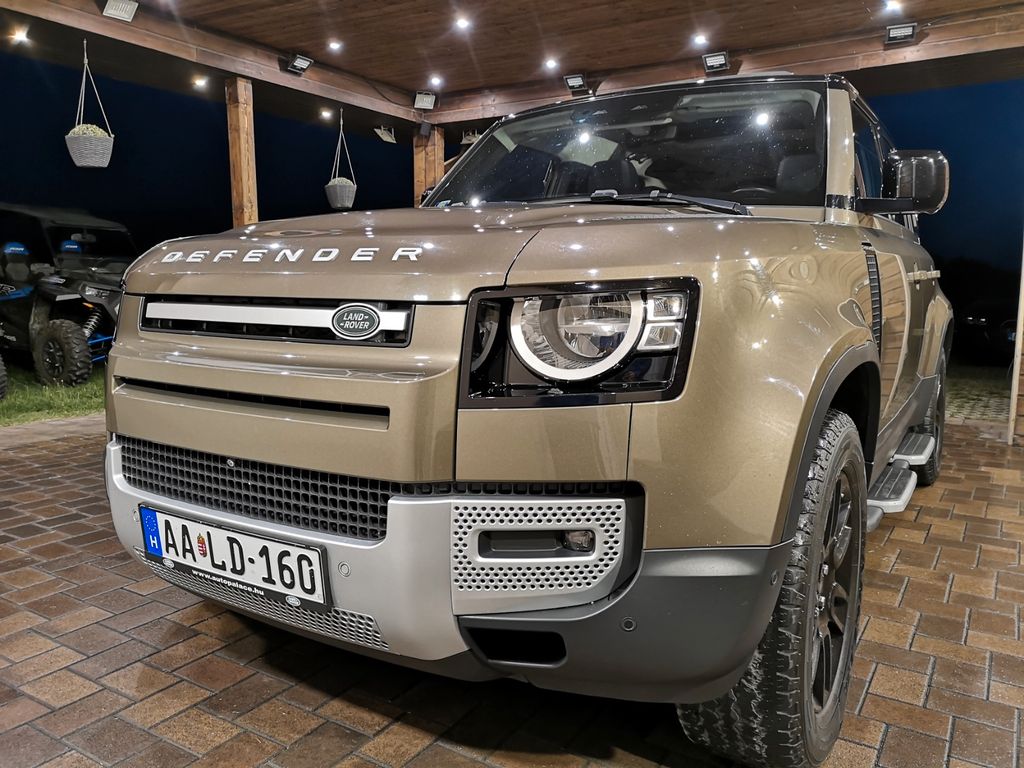 Land Rover Defender