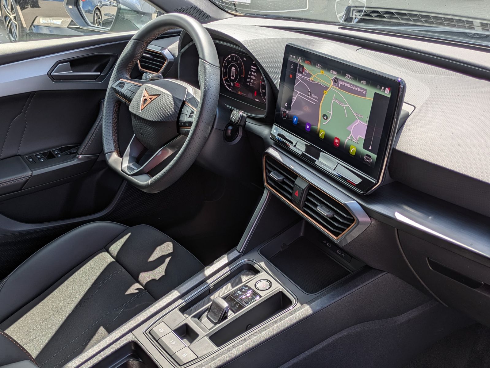 Fahrzeugabbildung CUPRA Leon 1.5 eTSI DSG MATRIX-LED*ACC*APP*KAMERA*18"