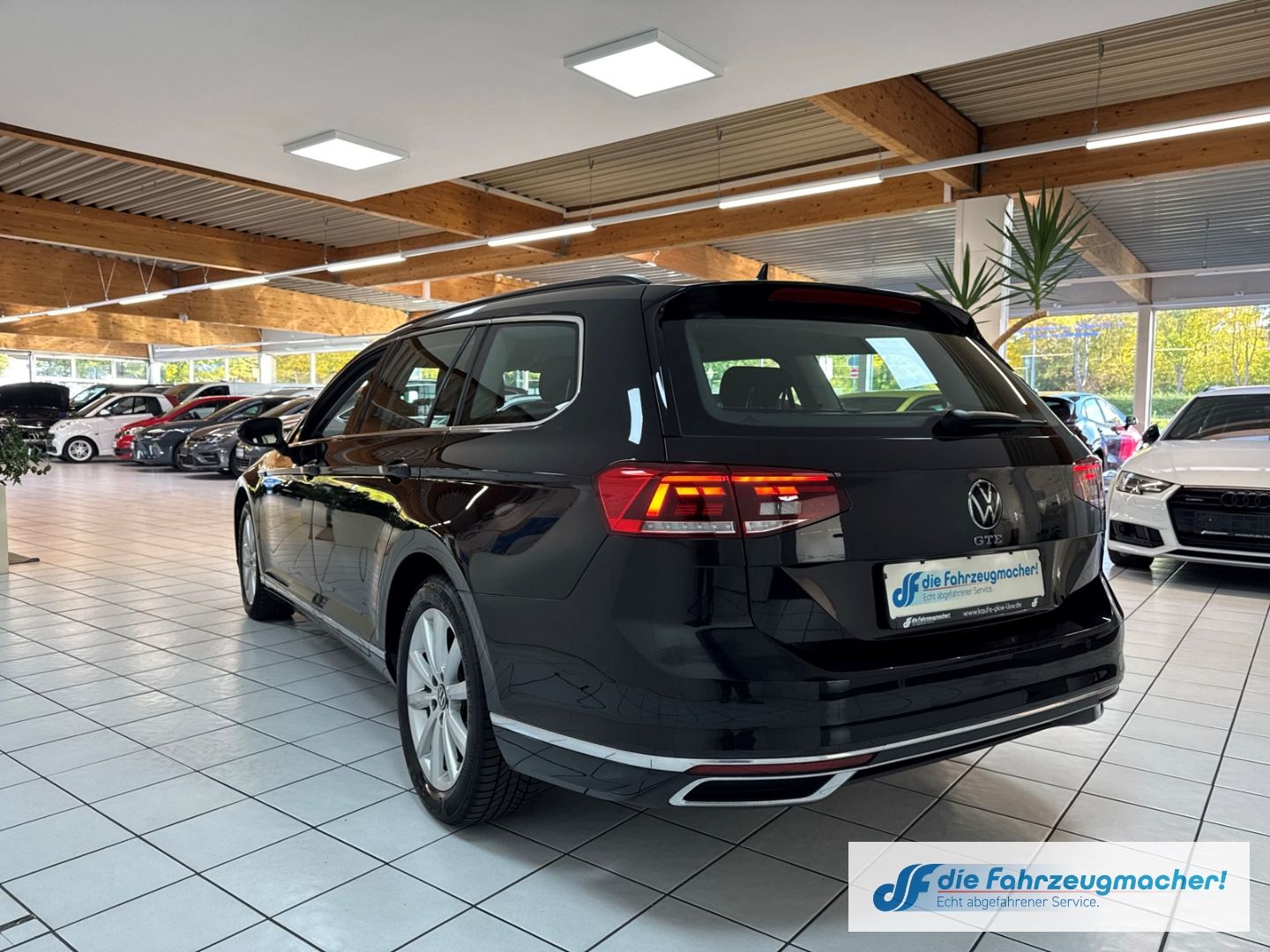 Fahrzeugabbildung Volkswagen Passat Variant GTE Navi Digitales Cockpit Massag
