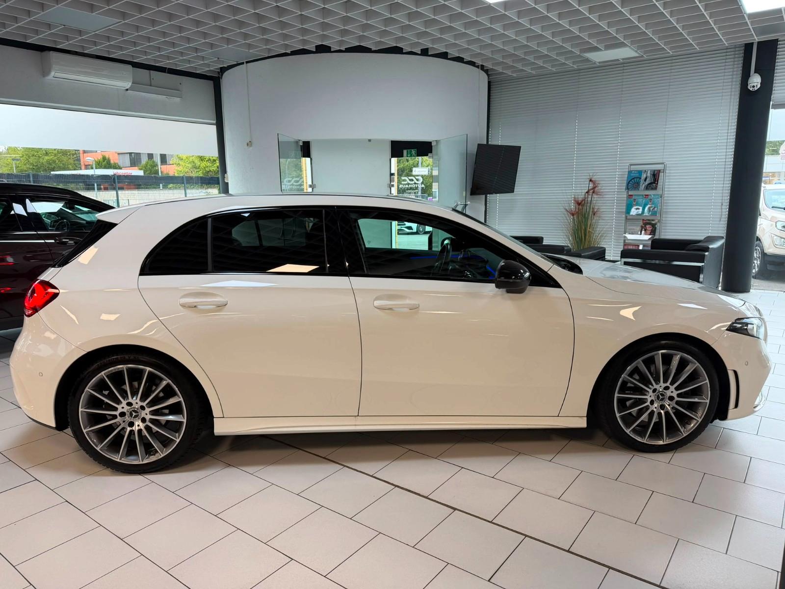 Mercedes-Benz A 220 AMG LINE |NIGHT|MBUX|AMBIENTE|LED