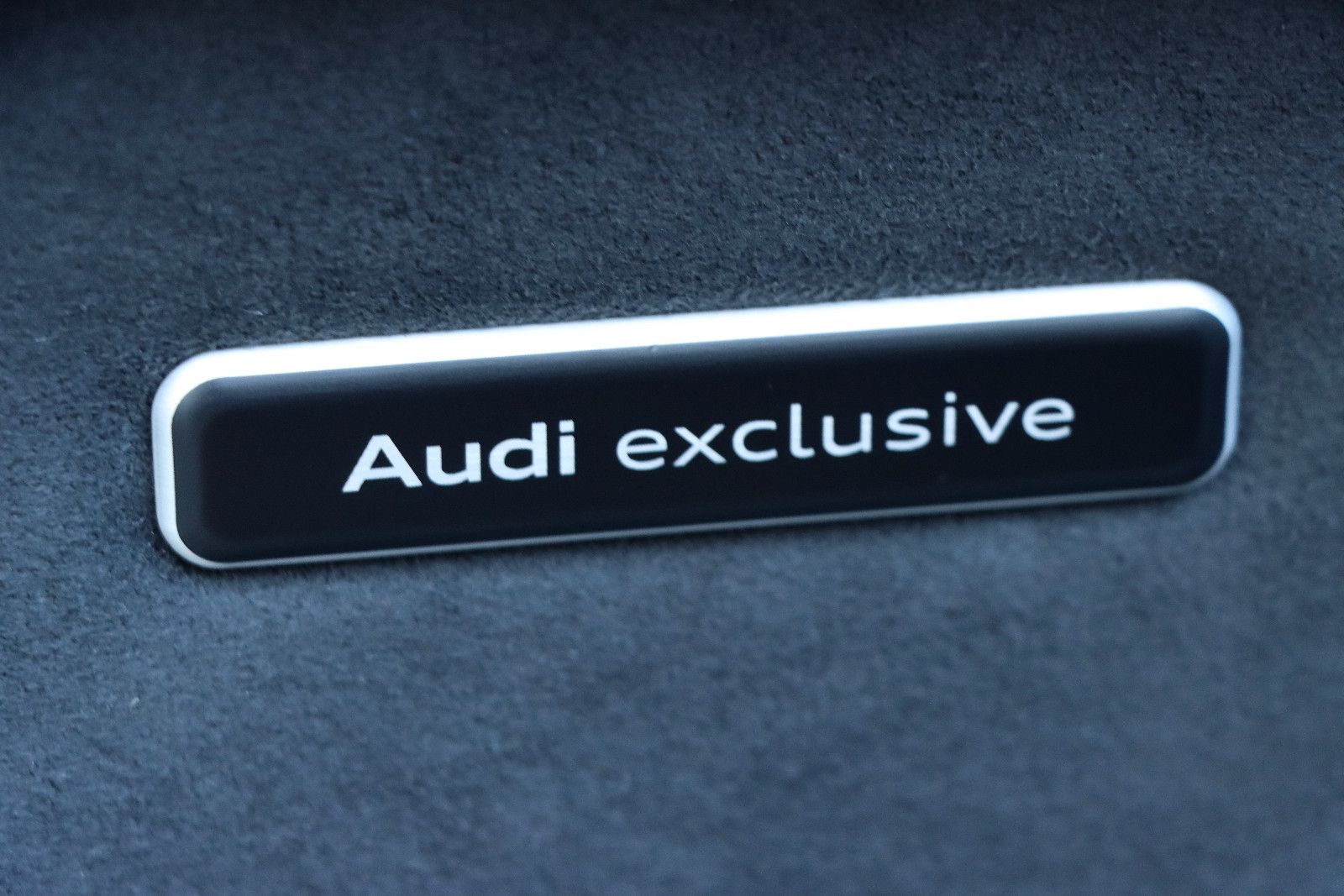 Audi A8 60 TFSIe*S-LINE*UVP160*FOND-TV*AUDI EXCLUSIVE imagem 3