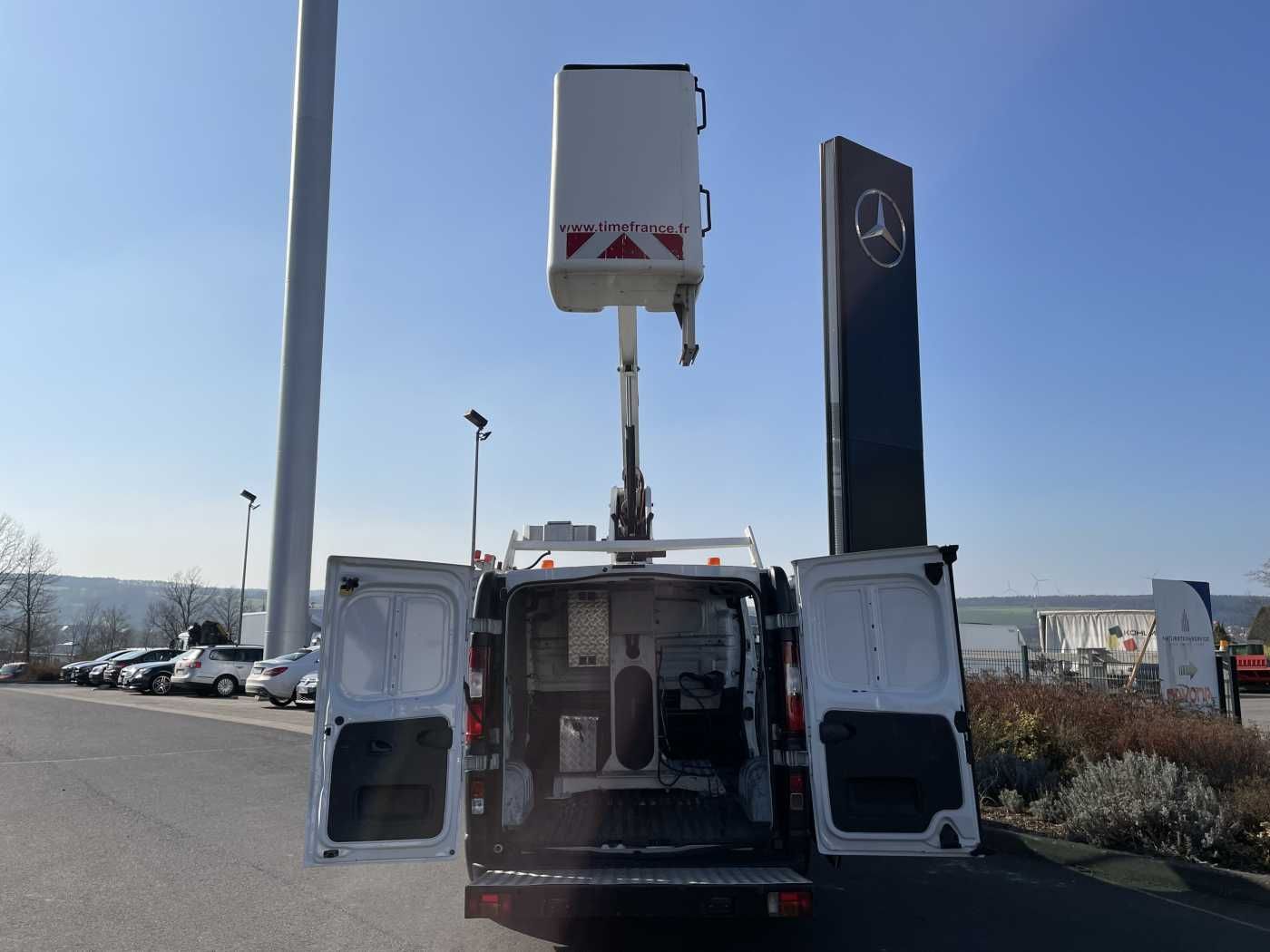 Fahrzeugabbildung Renault Trafic dCi 120 L1H1 / TIME France ETL 21 8m