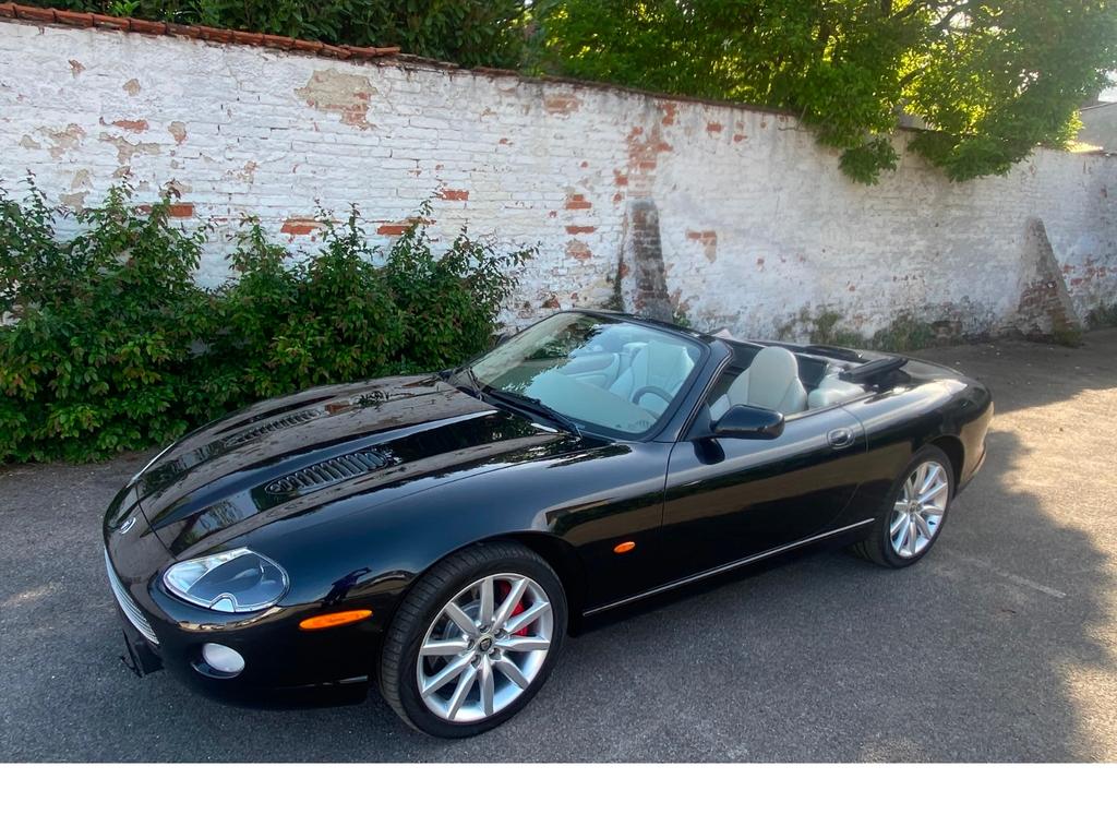 Jaguar XKR