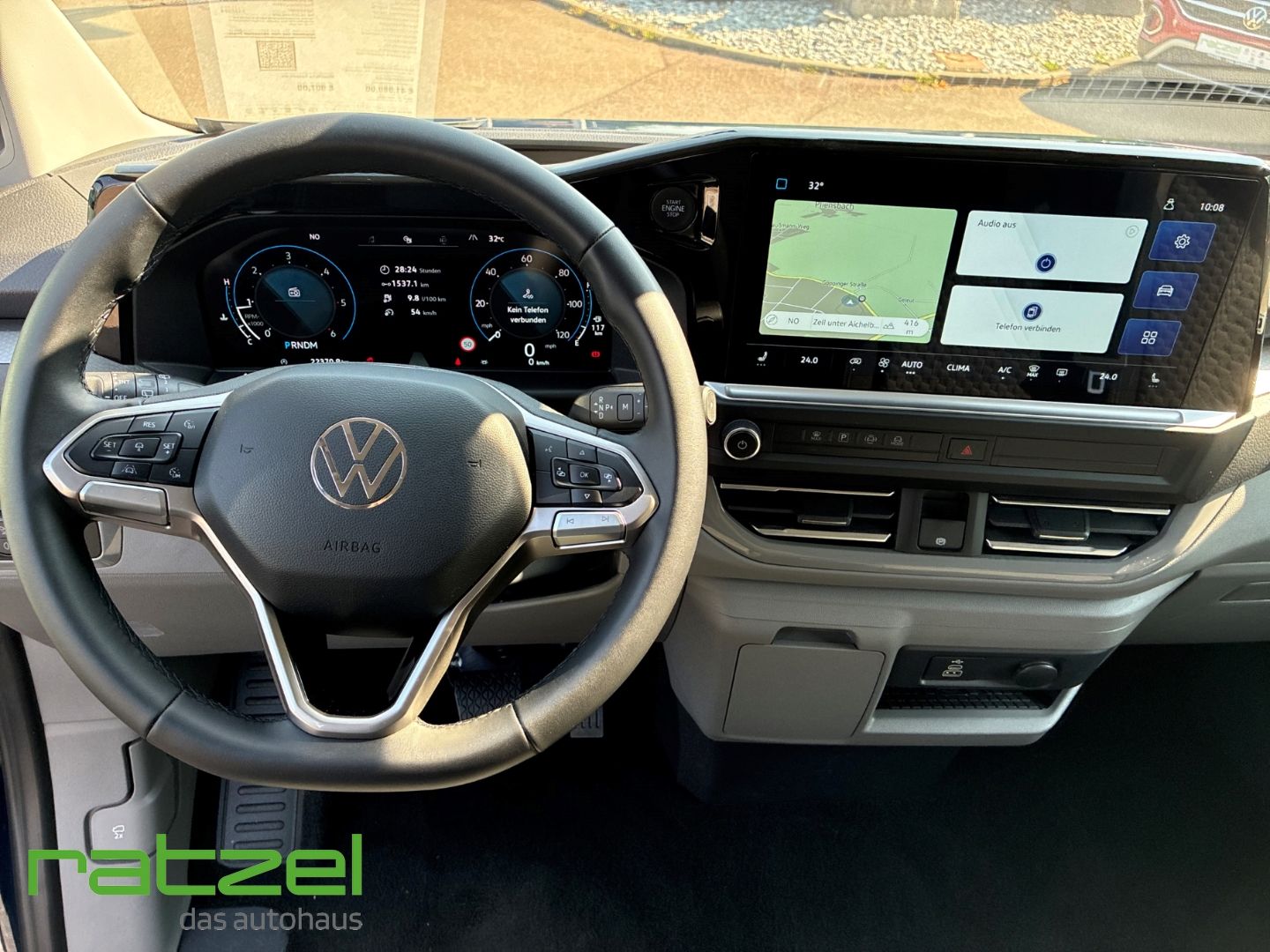 Fahrzeugabbildung Volkswagen T7 Caravelle Style 2.0 TDI DSG Navi Digitales Co