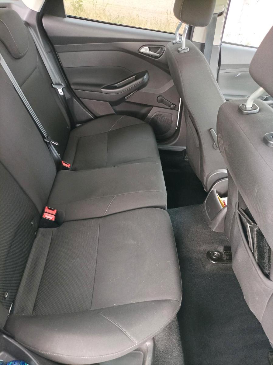 Ford Focus 2015 — photo 6