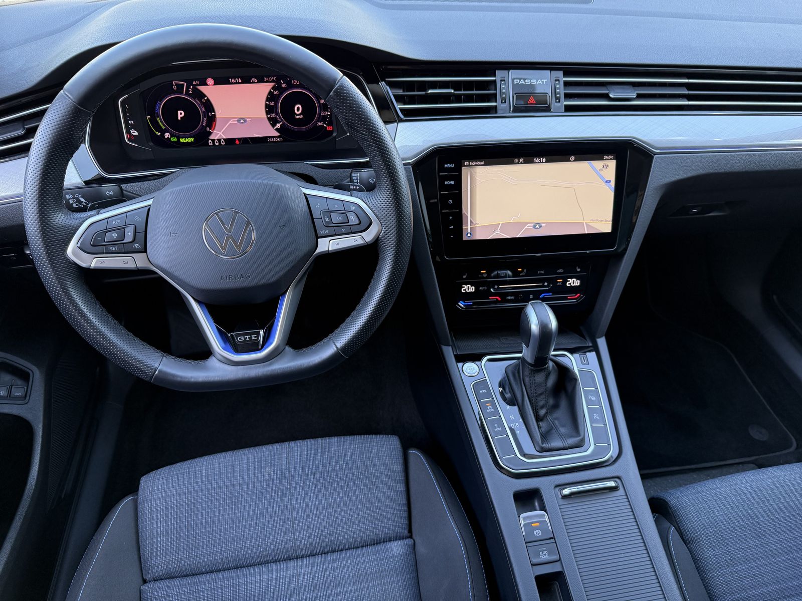 Fahrzeugabbildung Volkswagen Passat Variant GTE R-Line NAV+LED+360°+ACC+18ZO