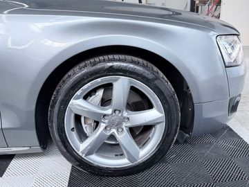 Audi A8 - 7