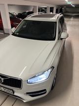 Volvo XC90 D5 7-Sitz Diesel HU2027 AWD LUFT AHK - Volvo XC90 Gebrauchtwagen in München