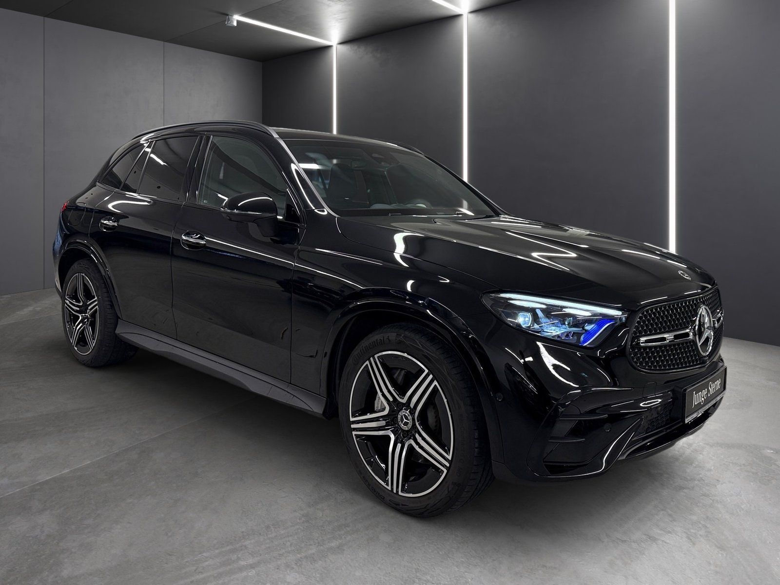 Fahrzeugabbildung Mercedes-Benz GLC 450 d 4M Edition AMG*Pano*Distro*Towink*AHK*