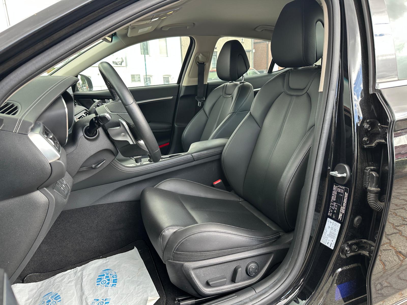 Genesis G70 Premium AUTOMATIK+ LEDER+ LED+ BEH.LENKRAD