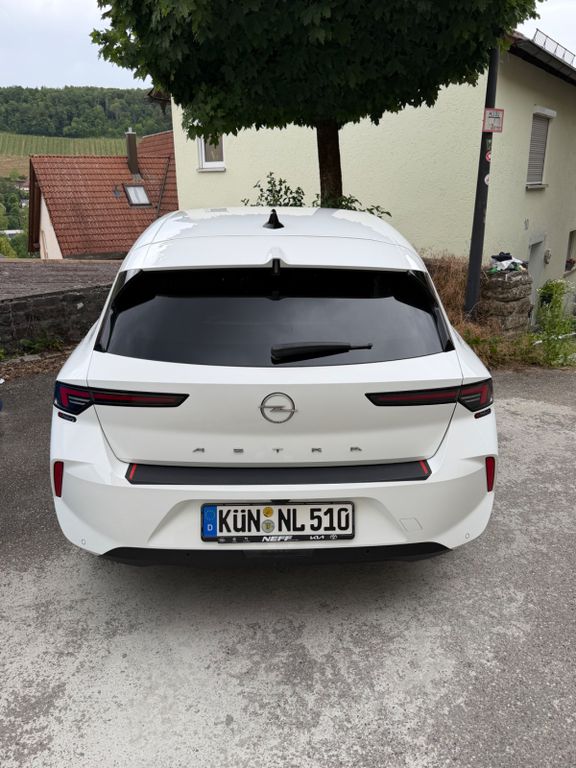 Image of Opel Astra