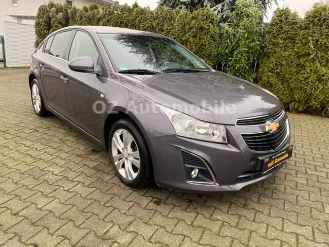 Chevrolet Cruze Hatchback LTZ Voll//Navi//Leder//103kw