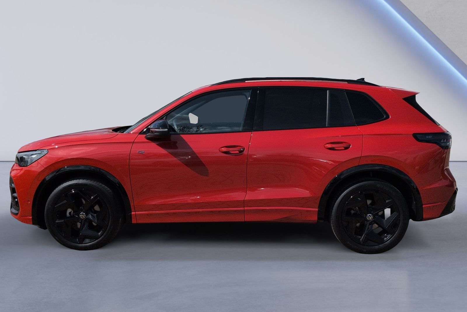 Tiguan R-Line 1.5 eTSI DSG AHK+RFK+BLACK+
