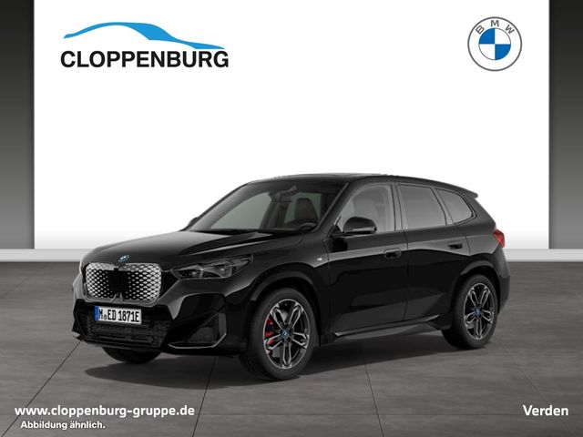 BMW iX1 xDrive30 M Sportpaket Pro Head-Up AHK H&K 36