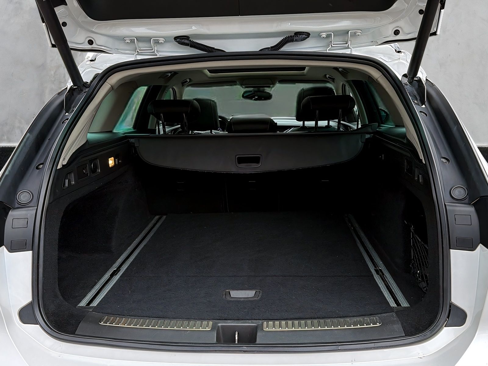 Fahrzeugabbildung Opel Insignia INNOVATION NAVI PANO LED ACC HEAD UP