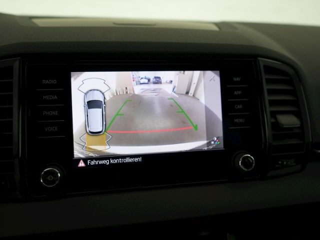 Karoq SPORTLINE TDI DSG 4x4+AHK+NAVI+PANORAMADAC