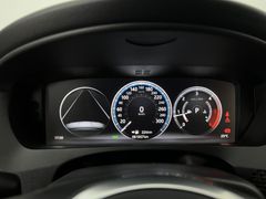 JAGUAR F-PACE R-Sport 4x4 PANO/ MERIVAN /1.HD / 81.tKM JAGUAR F-PACE R-Sport 4x4 PANO/ MERIVAN /1.HD / 81.tKM